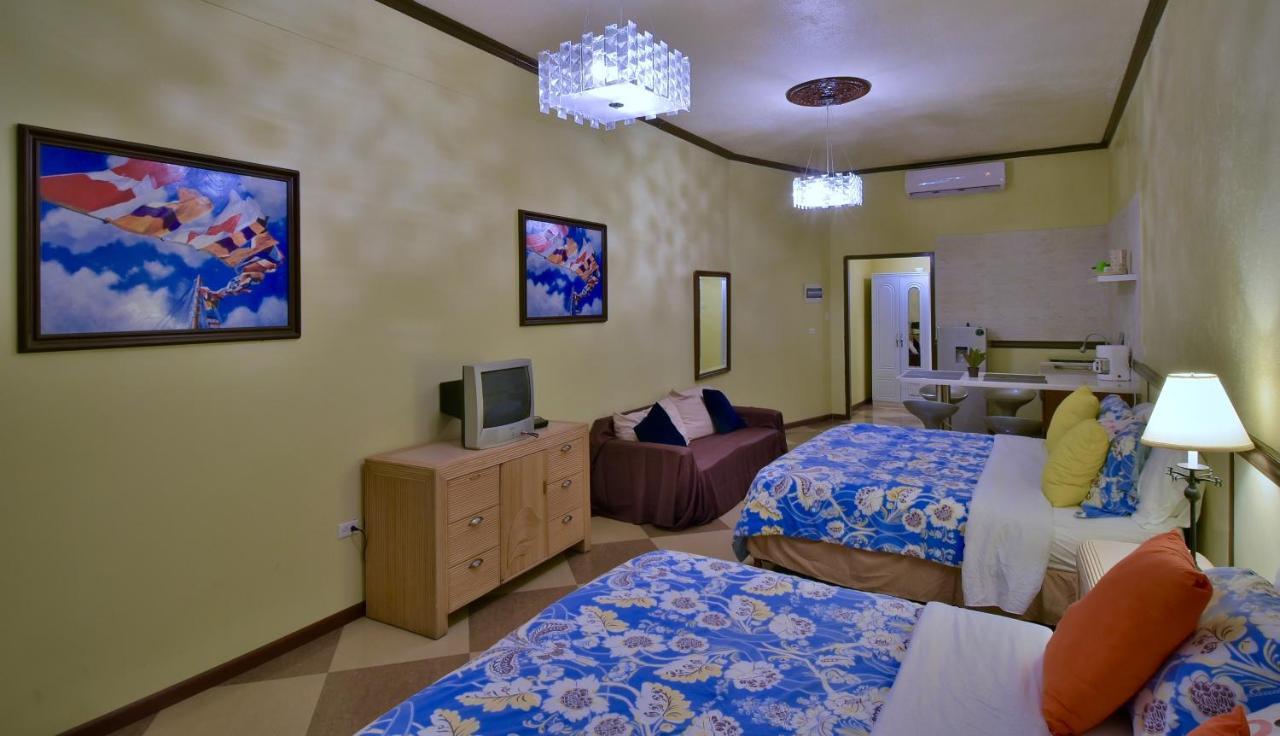 Pista Q Hostel And Apartments Oranjestad Dış mekan fotoğraf