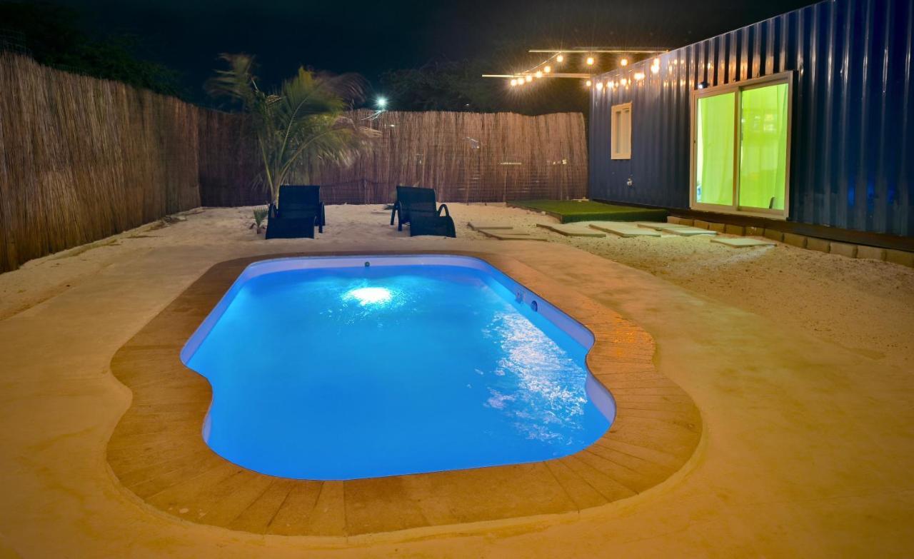 Pista Q Hostel And Apartments Oranjestad Dış mekan fotoğraf