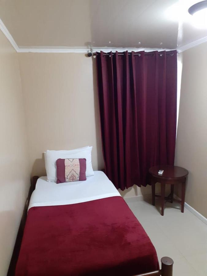 Pista Q Hostel And Apartments Oranjestad Dış mekan fotoğraf